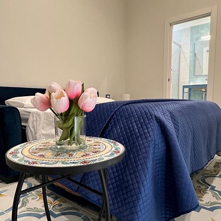 נאפולי B&B Alloggio Maria מראה חיצוני תמונה